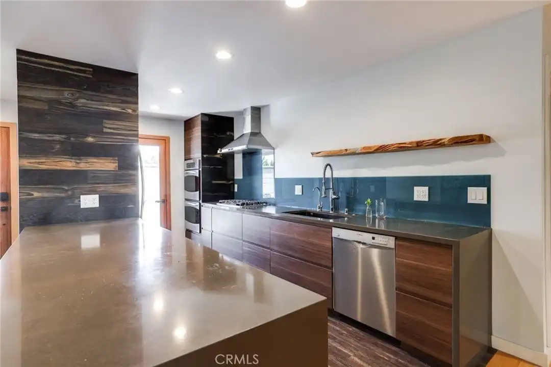 10192 Kaimu Dr - More