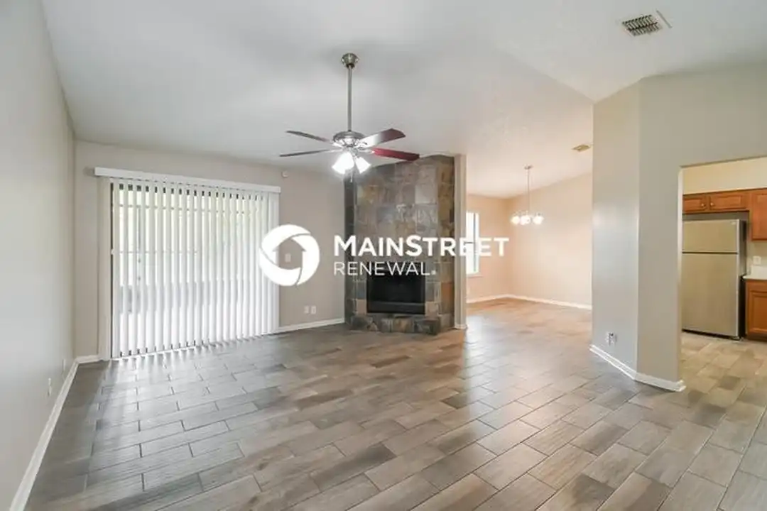 10838 Naples Ct S – pohled 4