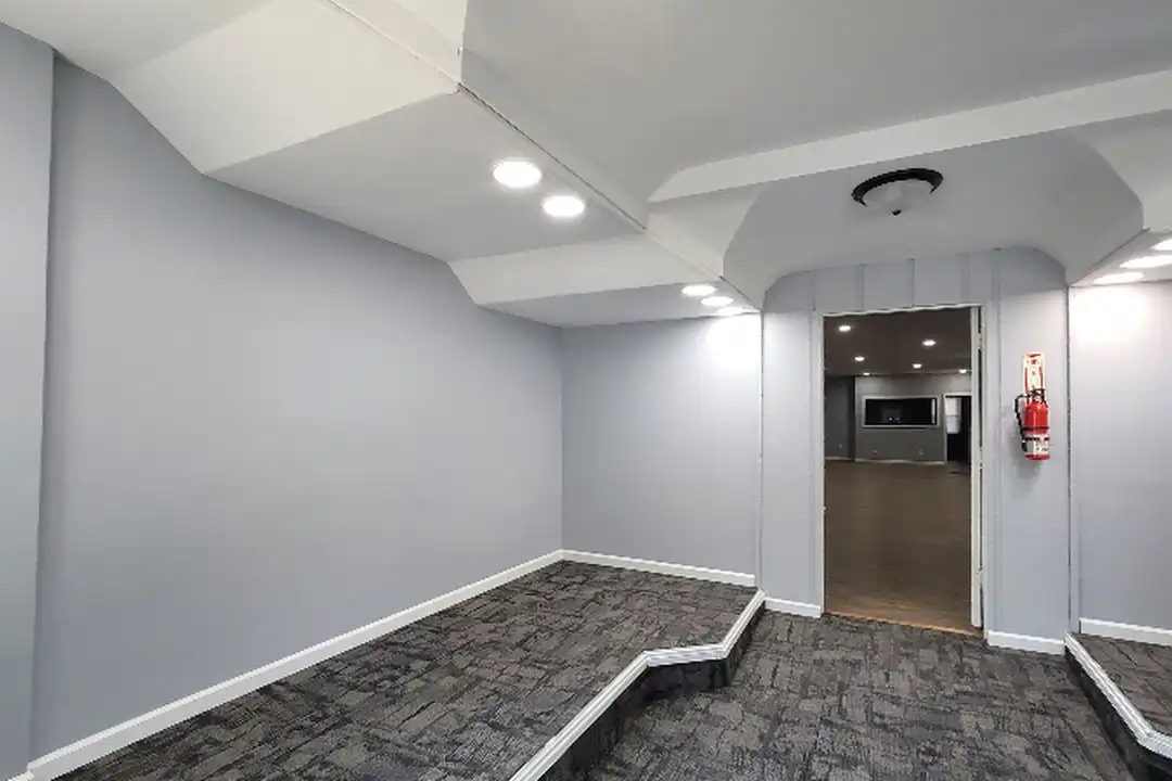 6013 Vine St unit Store front – photo 1