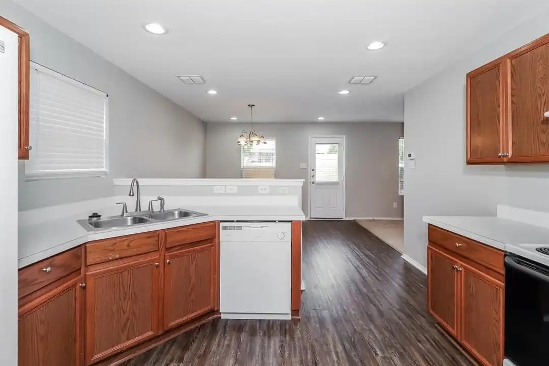 House in Fort Worth - View 5