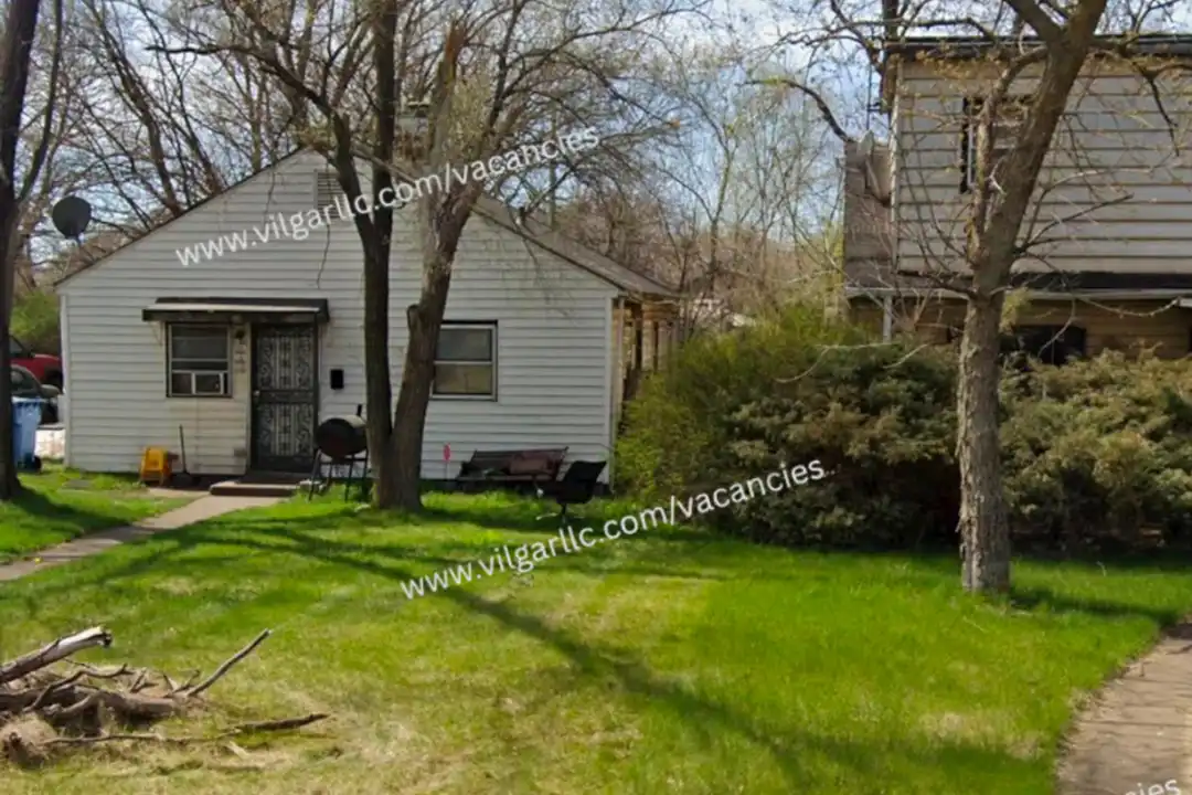 260 Van Buren St – photo 1