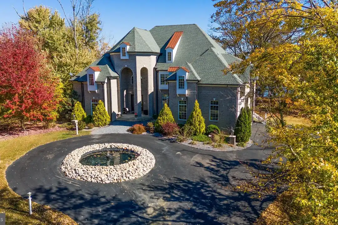 2620 Love Point Rd – photo 1 of 51