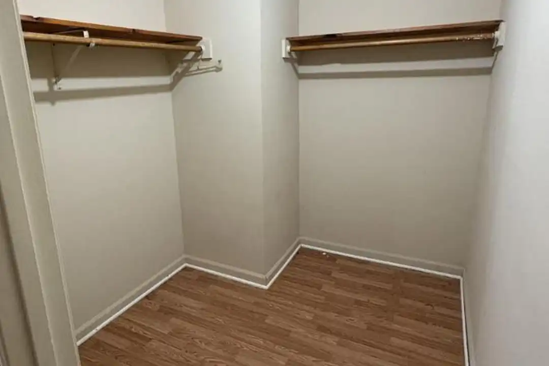430 Critcher Dr - View 5