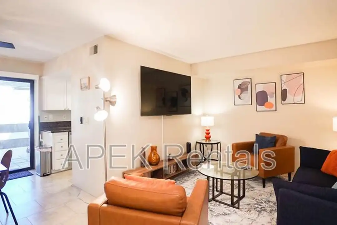 5301 E Waverly Dr unit 124 - View 4