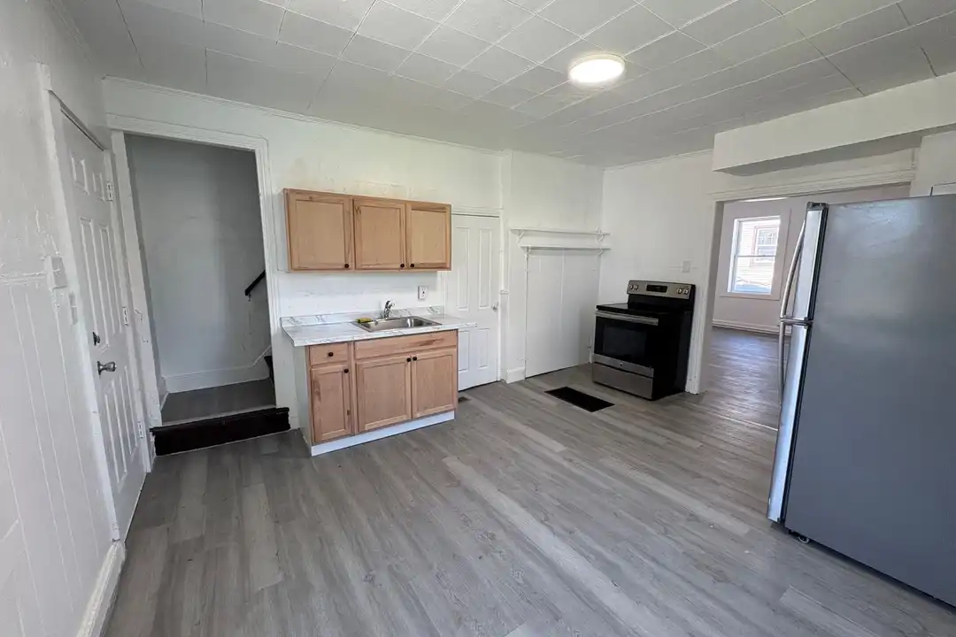 217 S Hartley St – photo 1