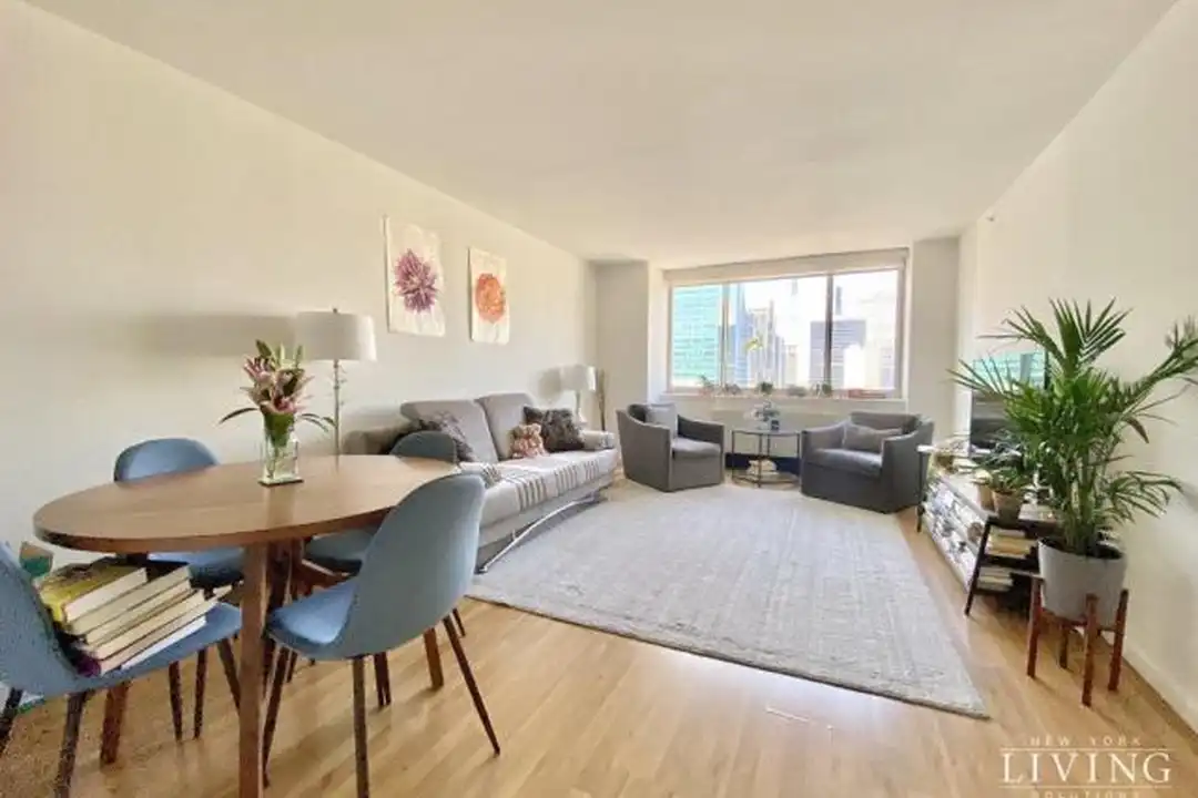 1-bedroom at 66 W 38th St — photo 1 of 10