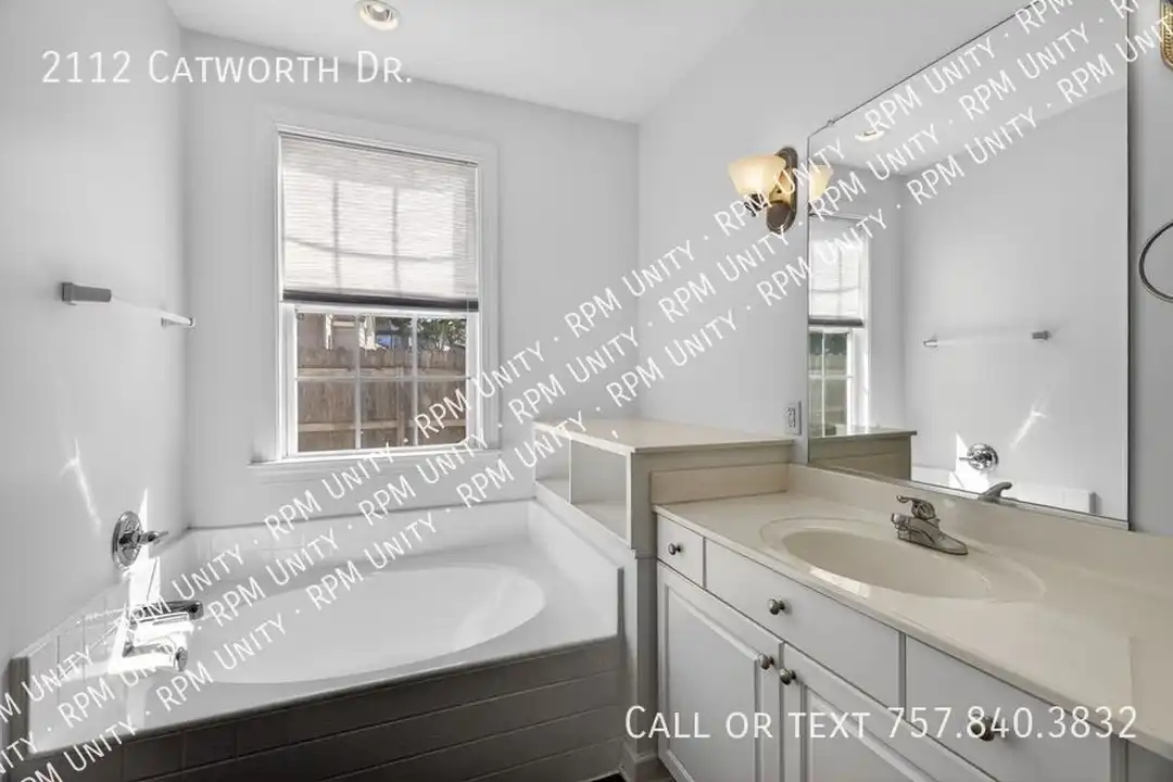 2112 Catworth Dr - View 6