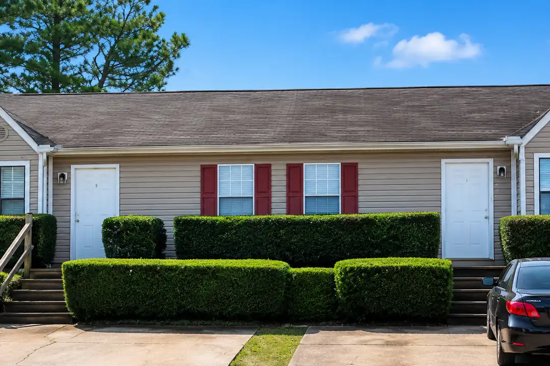 8846 W Hills Ct unit 8846 – photo 1 of 12