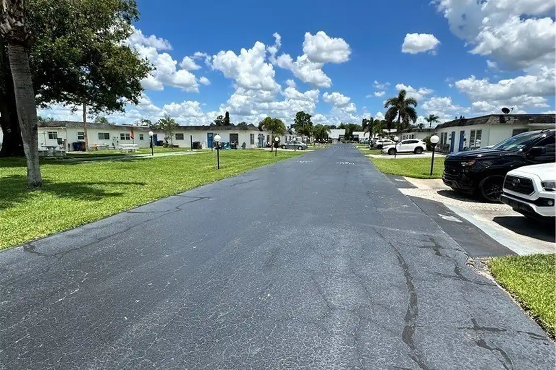 10 Tangerine Ct - View 2
