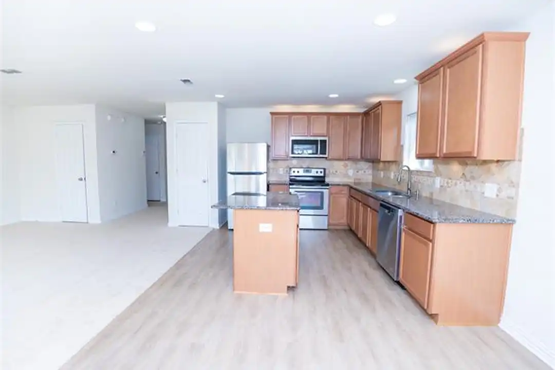 3116 Montserrat Creek Dr - View 5