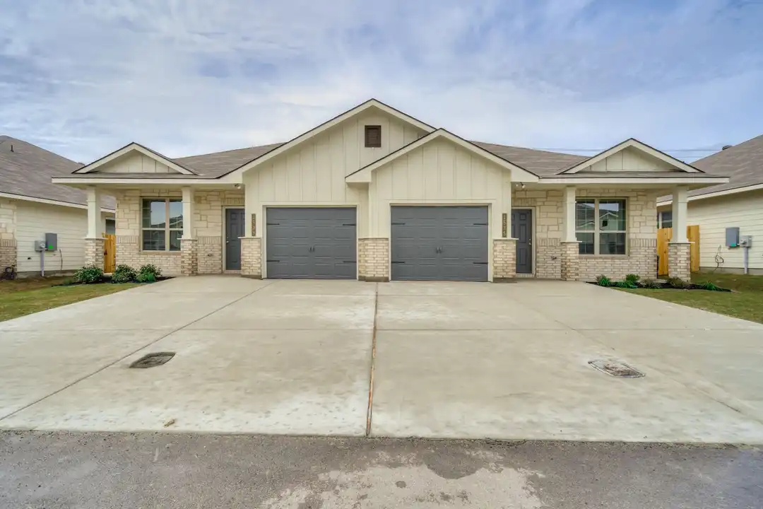 1595 Case Rd - View 2