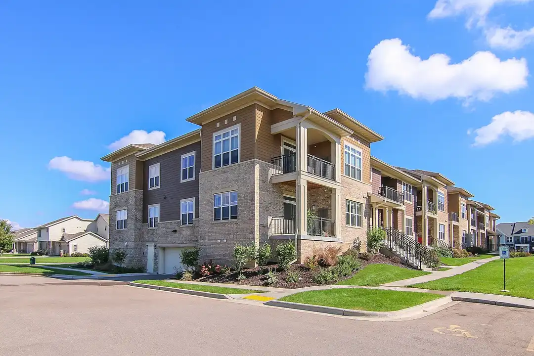 The Landing on East Hill Parkway - View 3