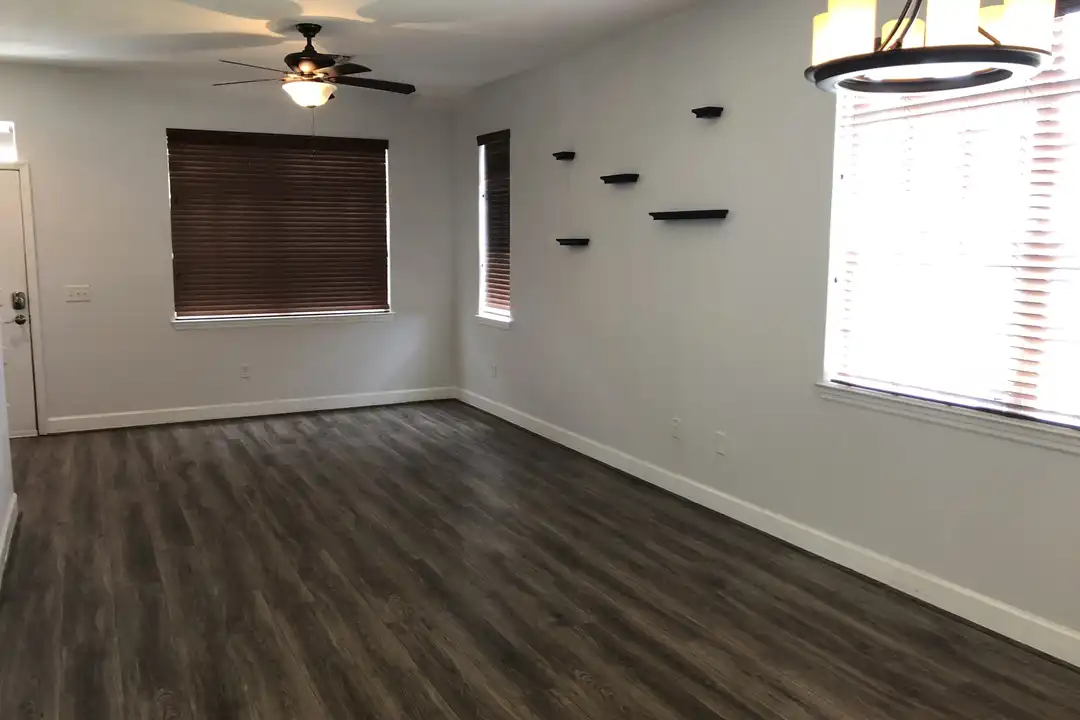 5215 Olmstead Bay Place – pohled 4