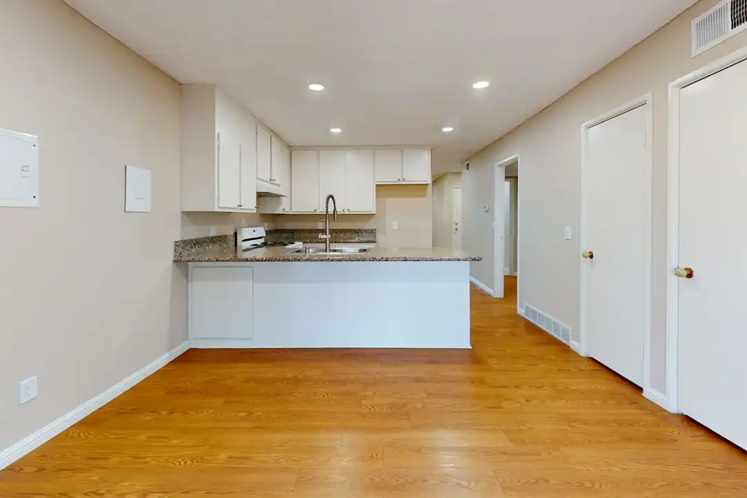 167 N Cambridge Ave unit 149 - View 5