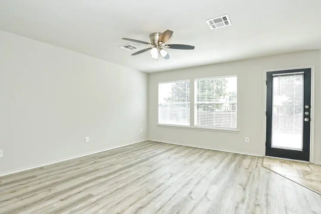 3407 Barksdale Dr - View 6