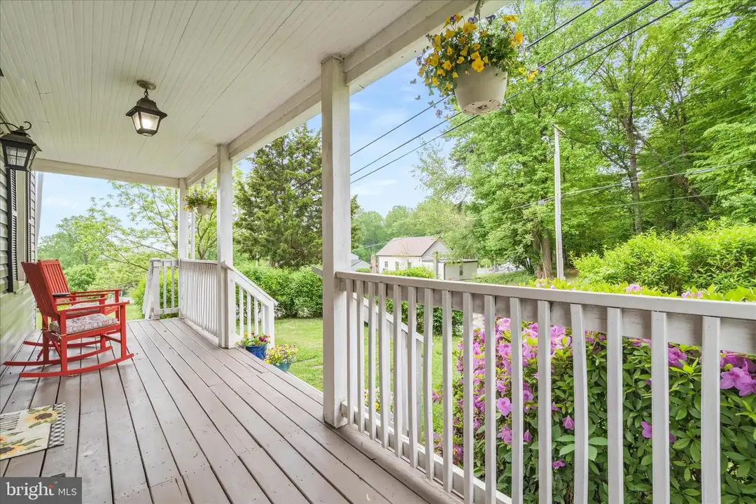 4520 Mountville Rd - More