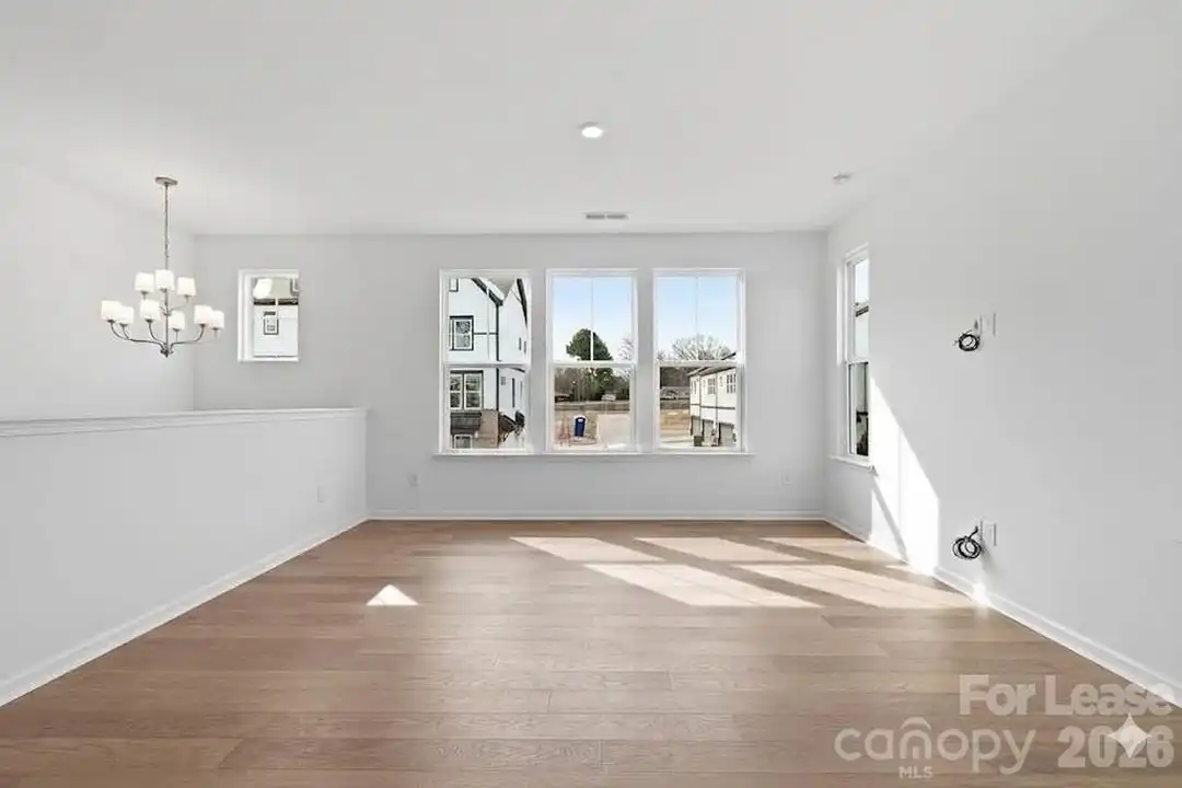 411 Silver Star Blvd - View 4