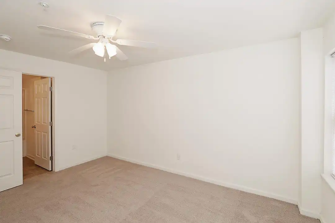 2201 Spring Garden St - View 6