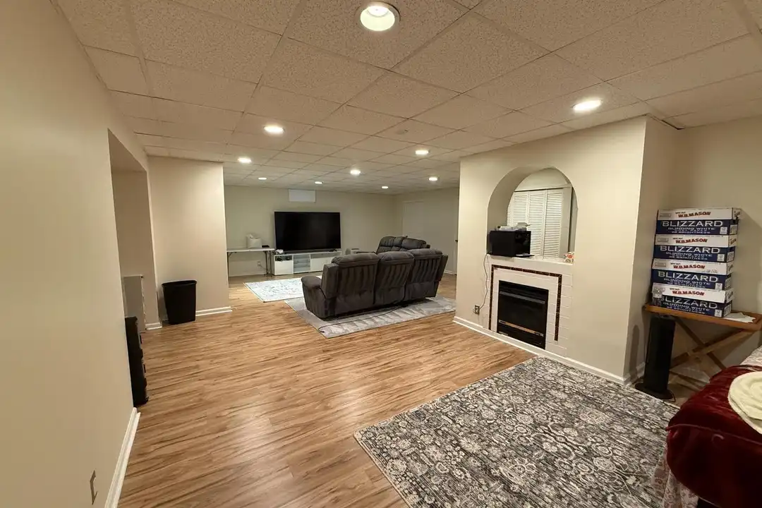 32 Marion Dr - View 2