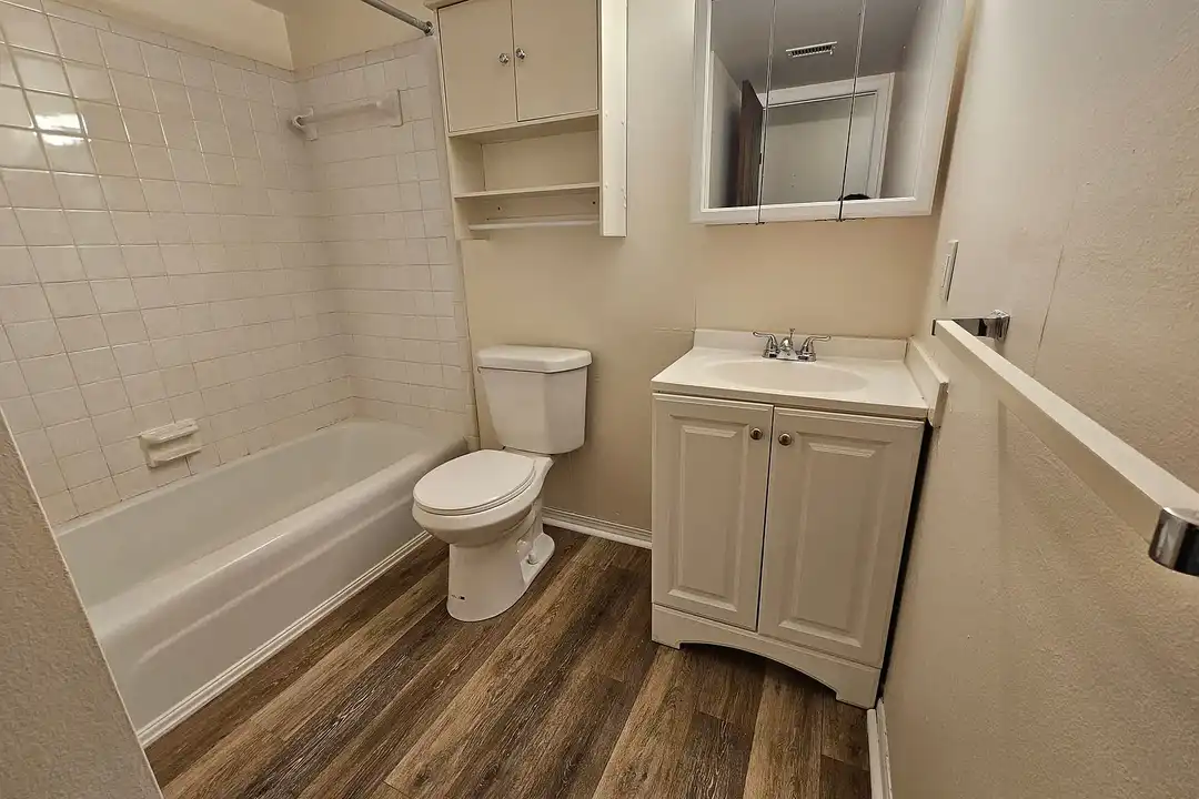 Hidden Village Square Apartments – photo 1