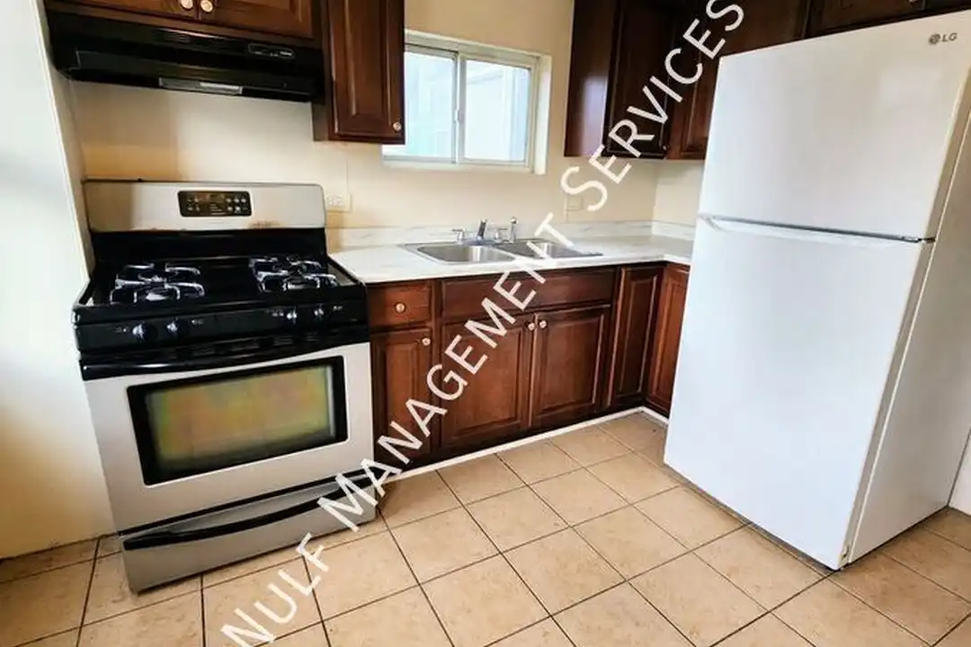 1607 Arlington Ave – photo 1
