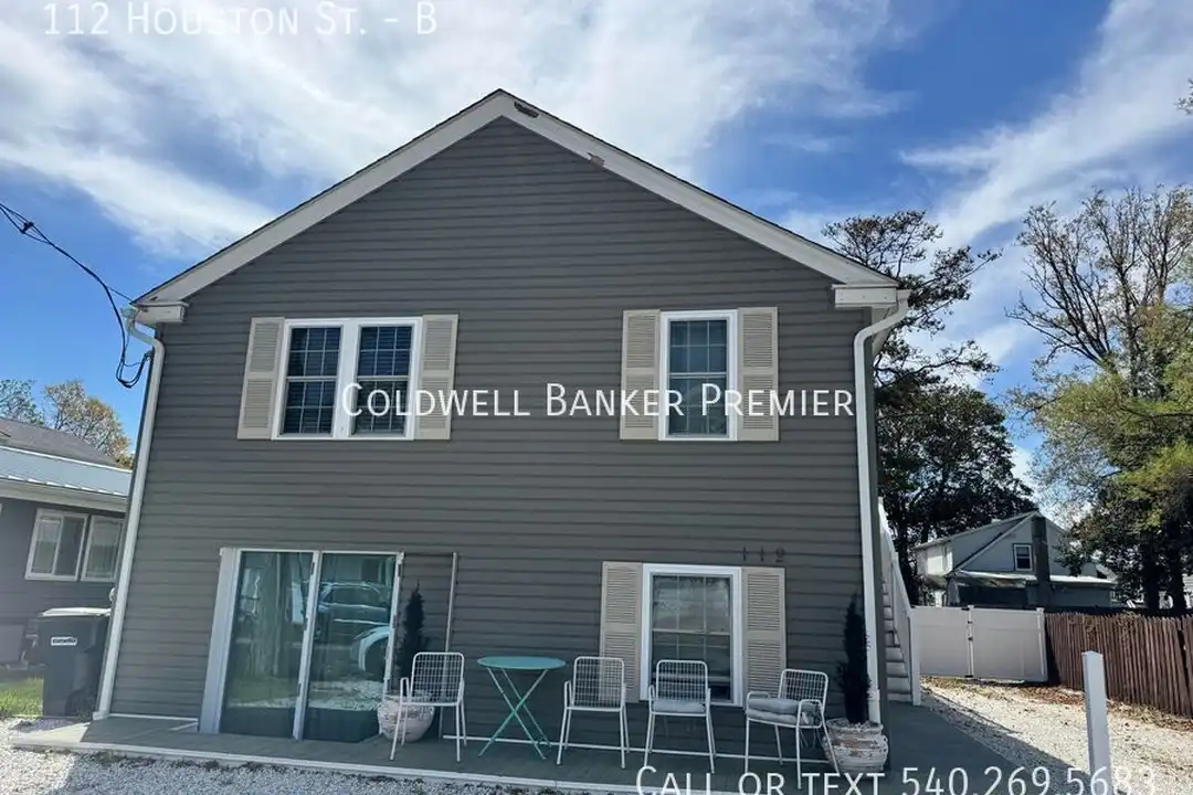112 Houston St – photo 1 of 6