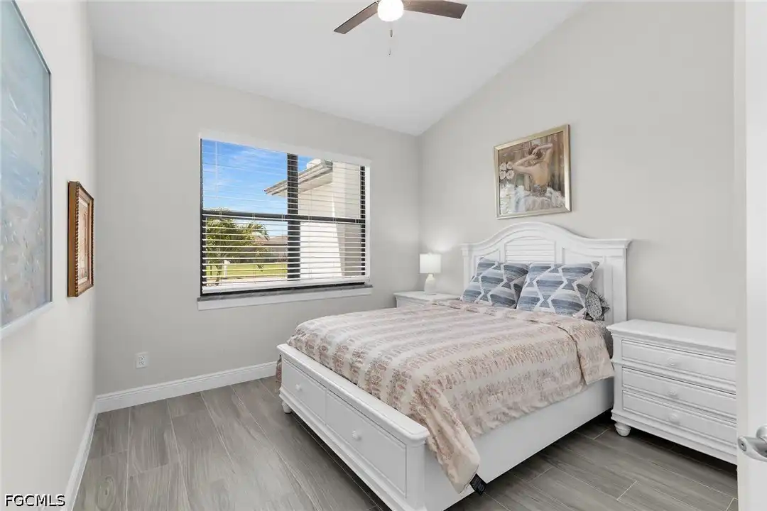 635 NE 7th Terrace - View 5