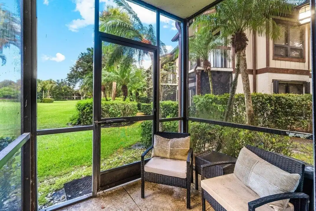 Apartment in Wellington - More