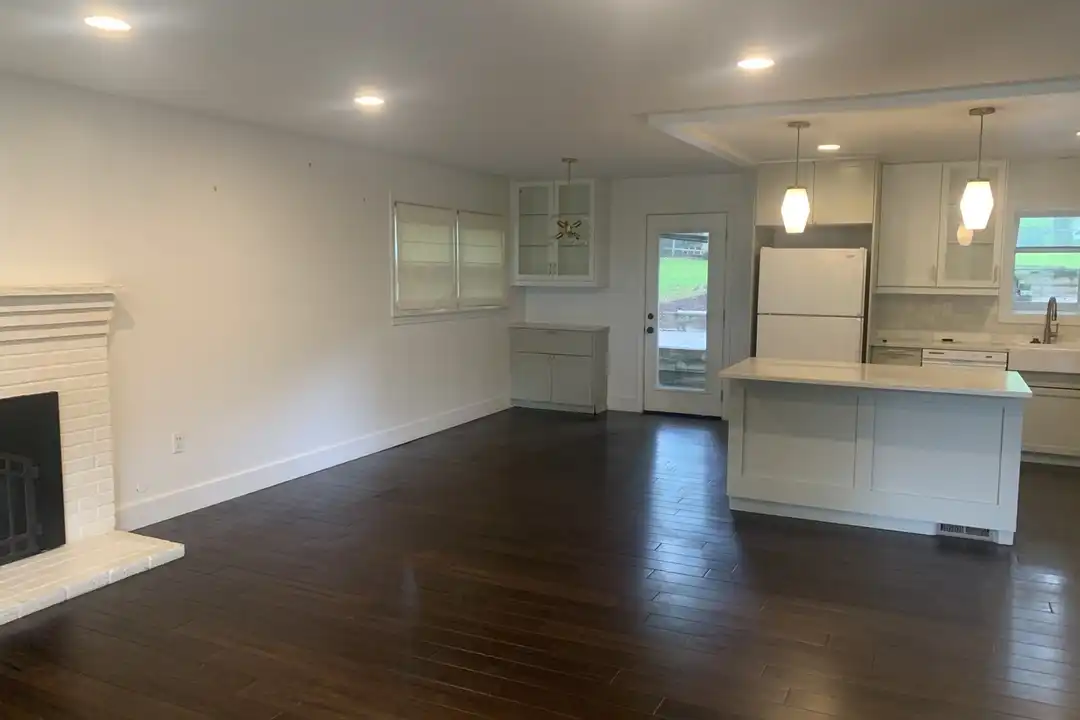 2905 Graham Rd - View 6