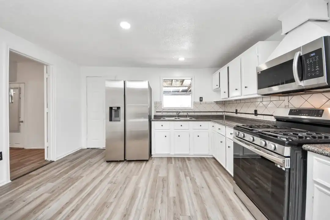 602 Massey Tompkins Rd - View 5