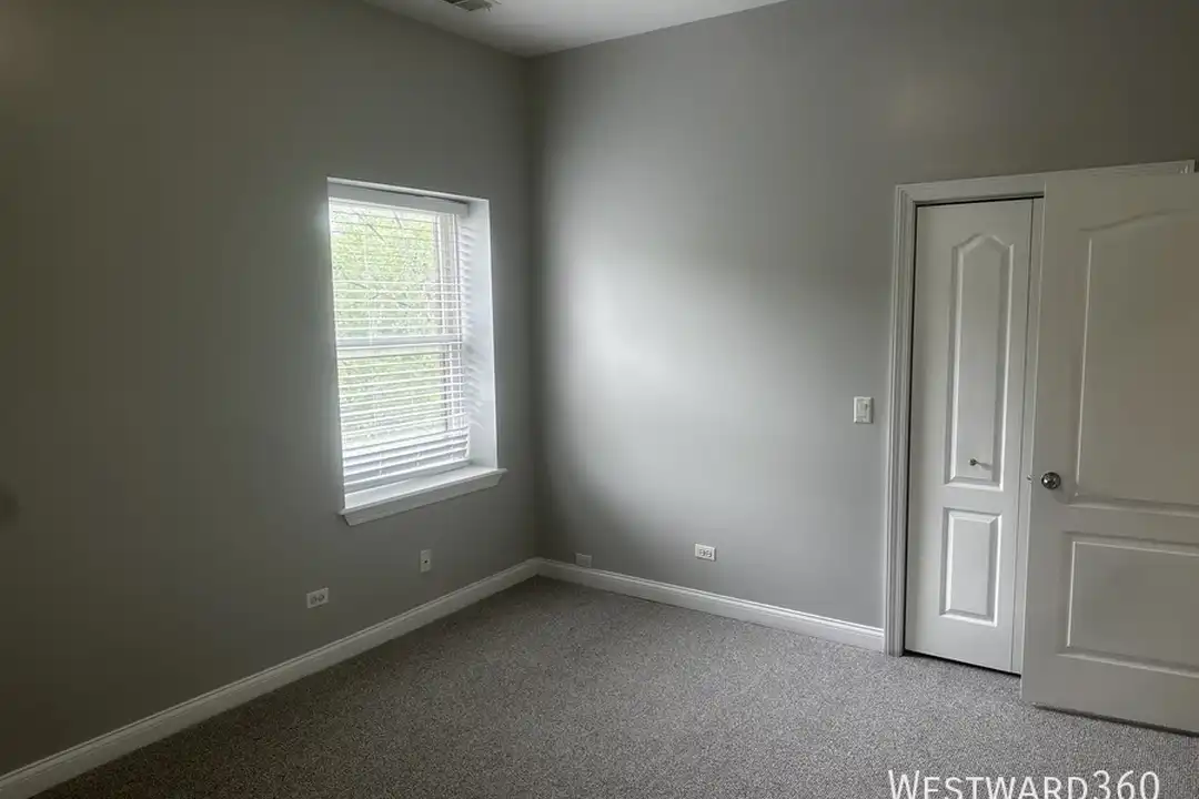 Apartment in Chicago - View 4