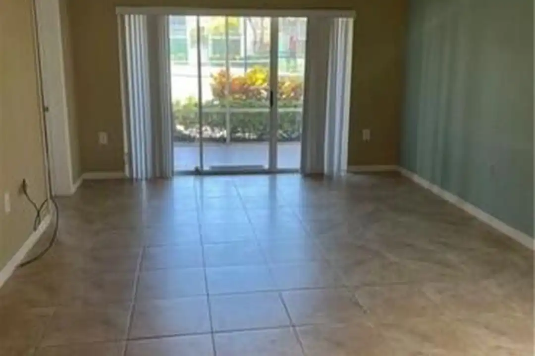 16106 Glenmoor Dr - View 5