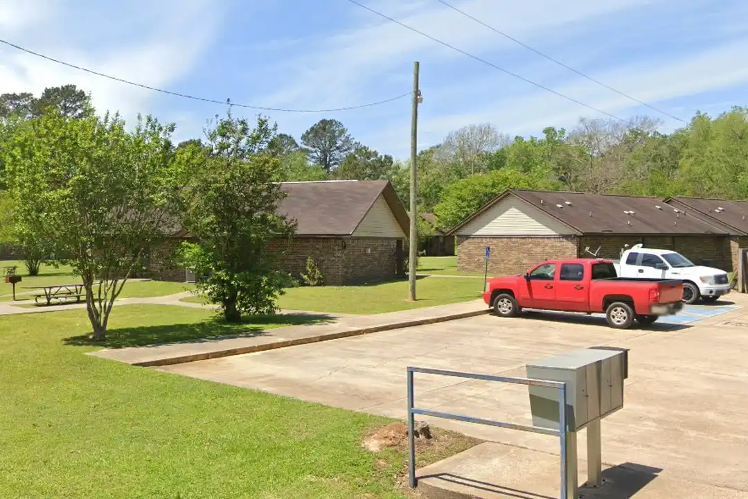 329 Marcus St unit 102 - View 4