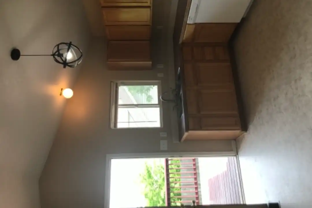 3114 Horseshoe Ct - View 6