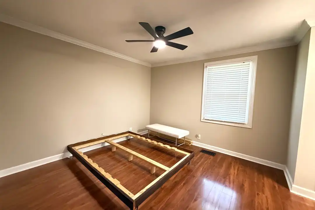 105 Barton Brook Ln - View 4