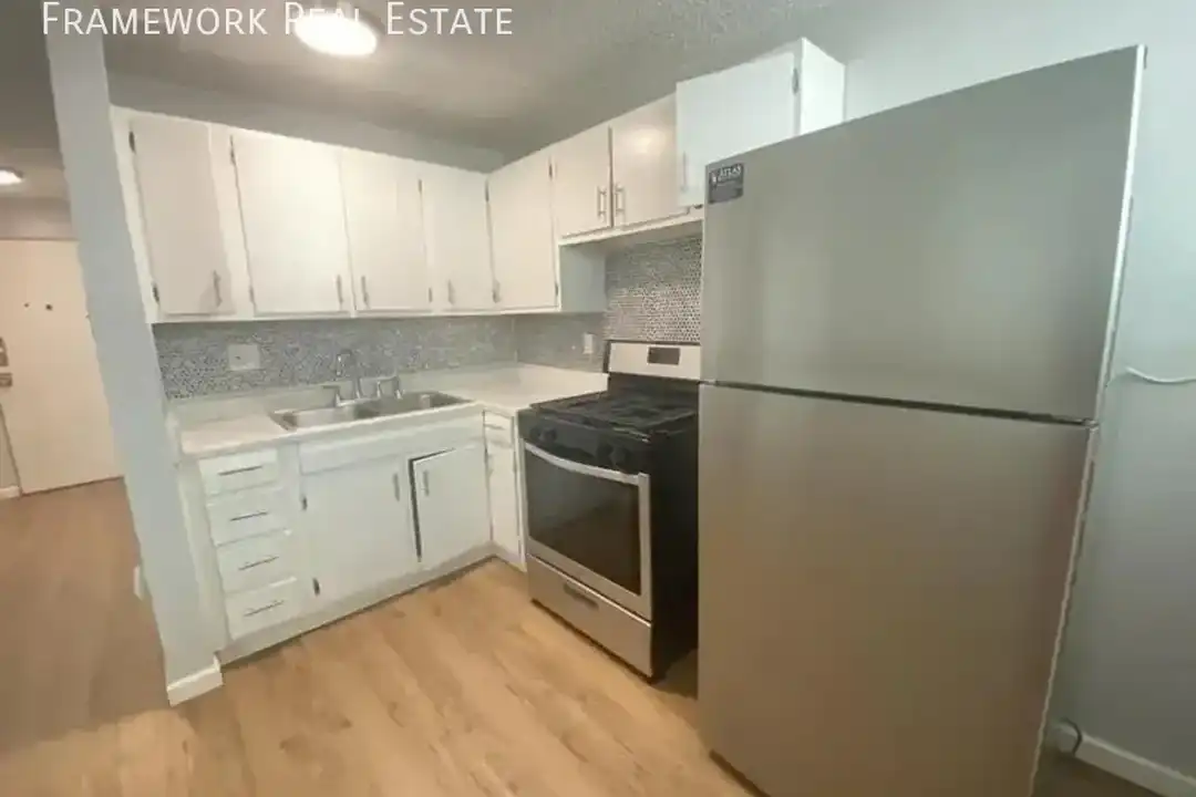 1410 N Moline St unit 1410 - View 4