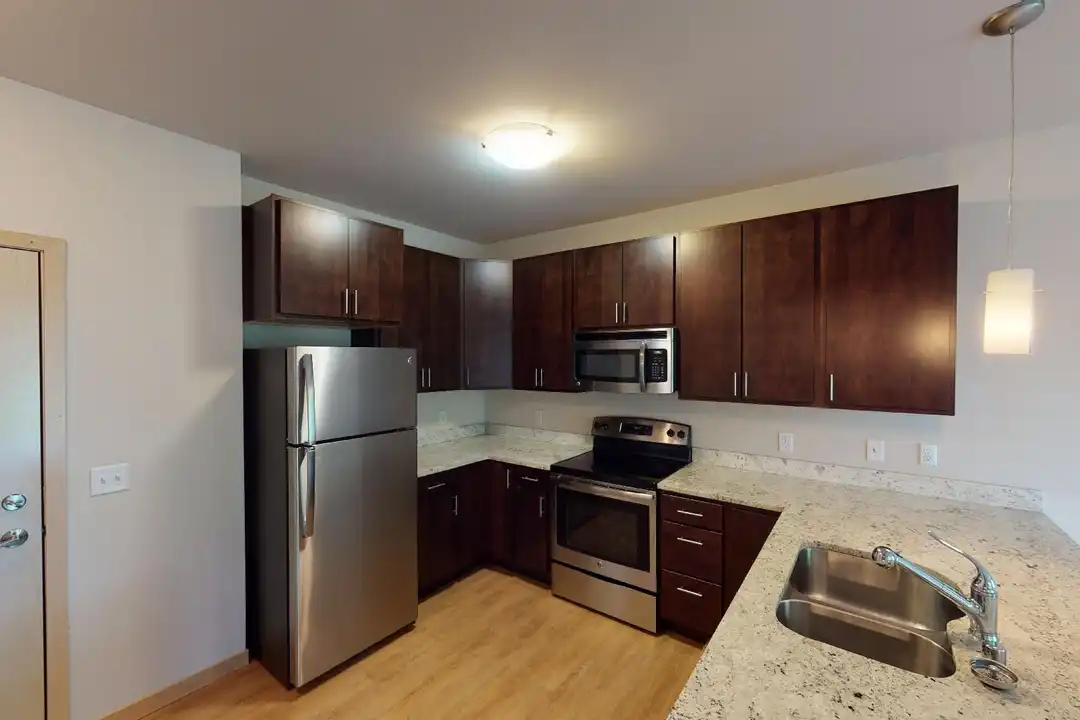 Apartment in Madison - View 4
