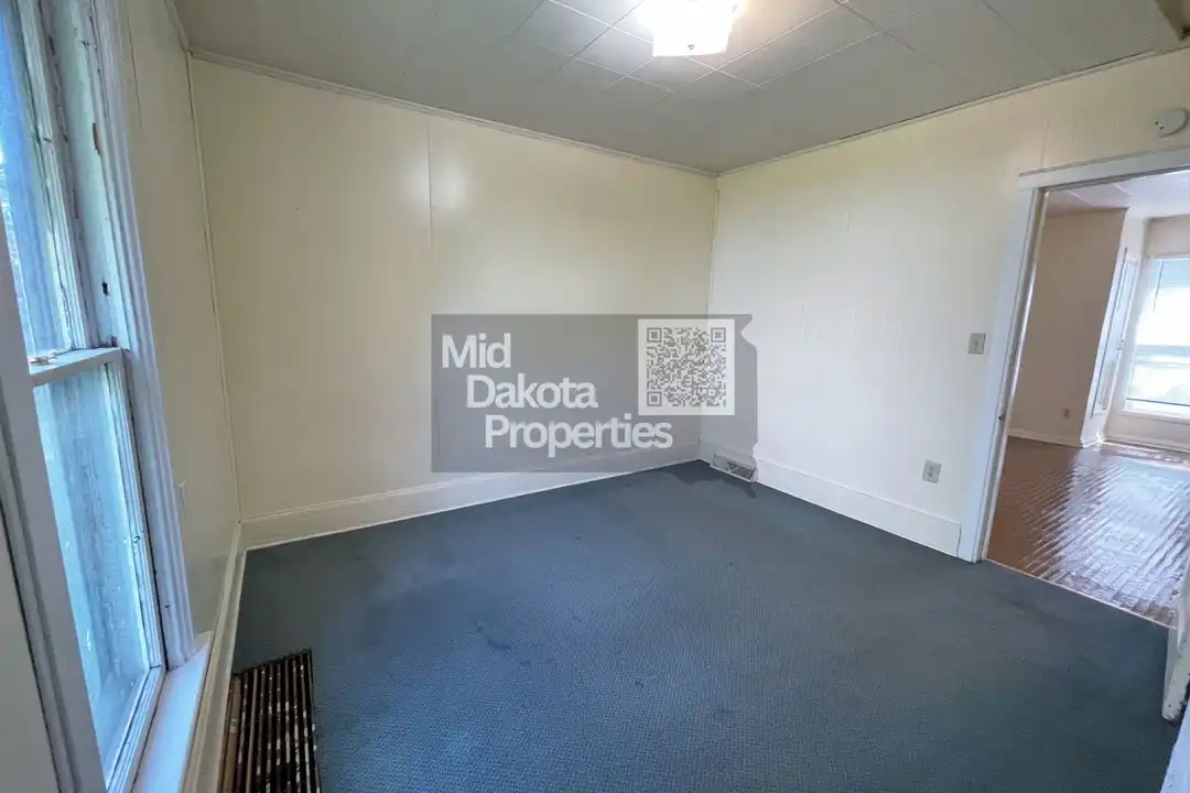 509 E 1st Ave - More