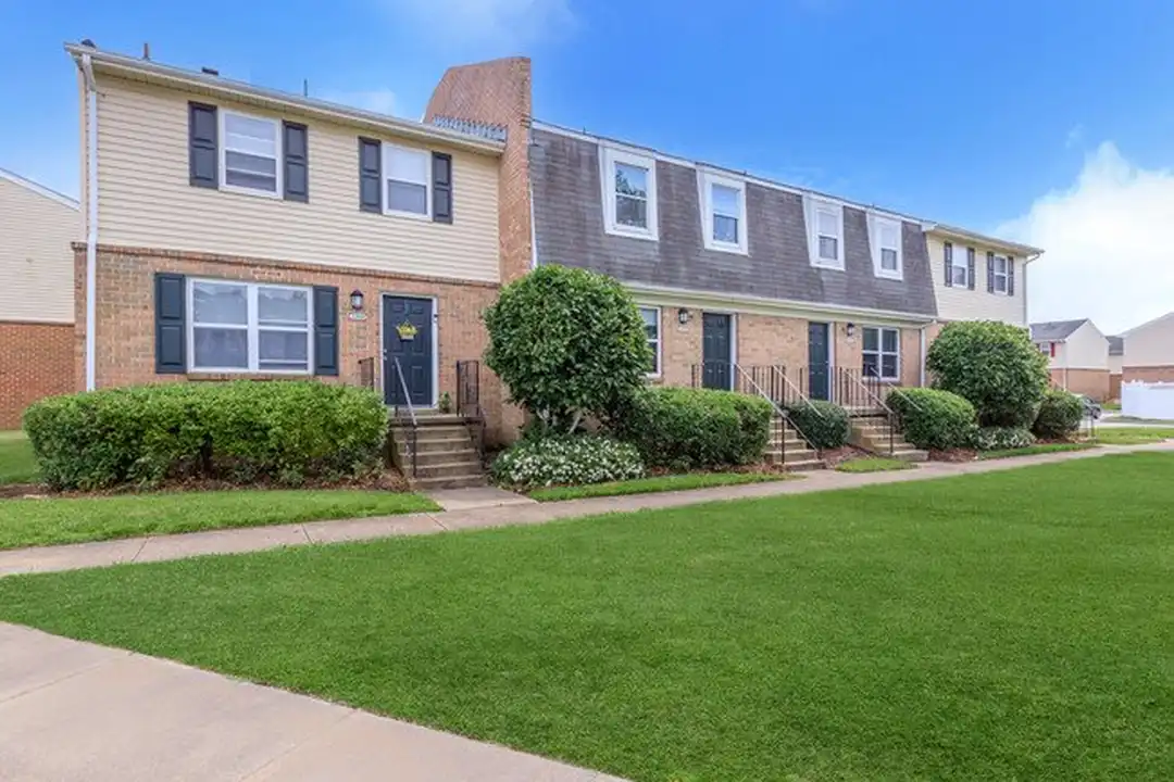 3218 Green Lakes Dr unit 102 - View 2