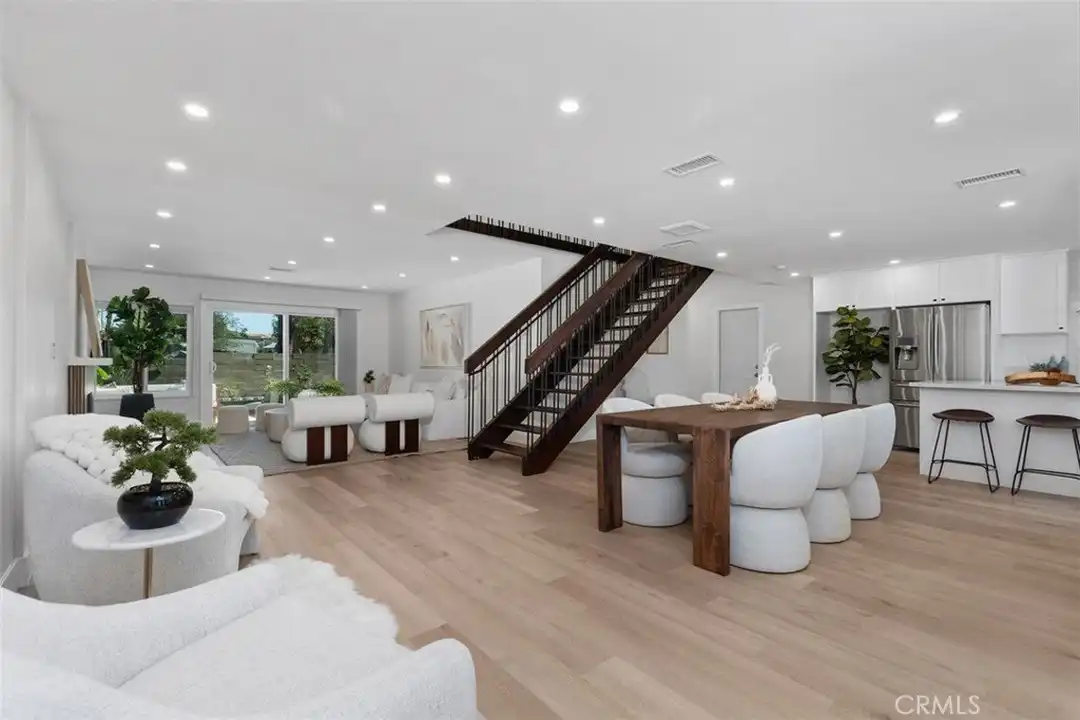 3871 Hendrix St - View 4