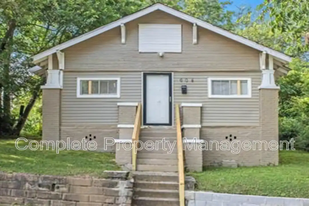 604 5th Way – photo 1