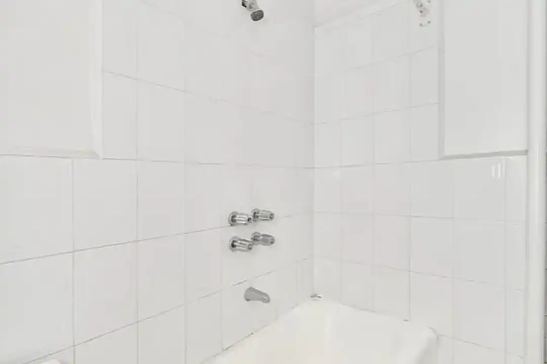223 E 58th St – pohled 6