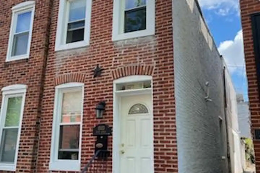 1503 Byrd St - View 2