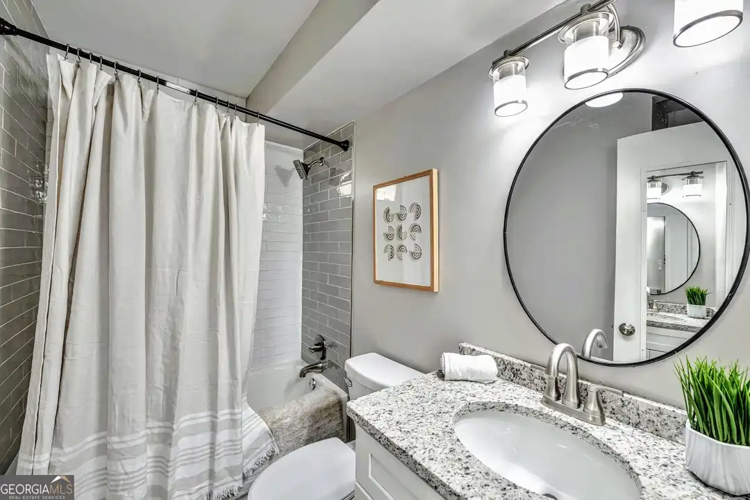 2858 Rosehill St unit APT 5 - View 6