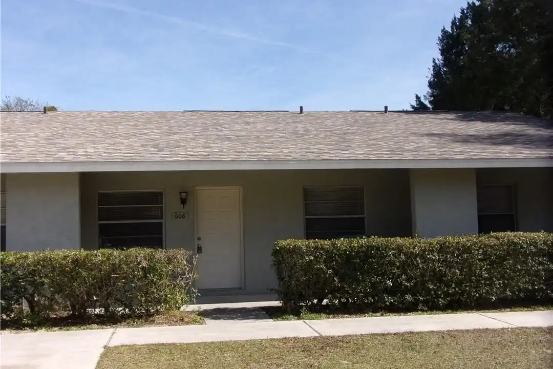 608 Long Ave – photo 1 of 11