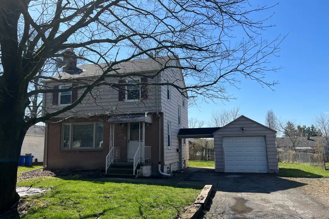 625 Churchill Rd – photo 1