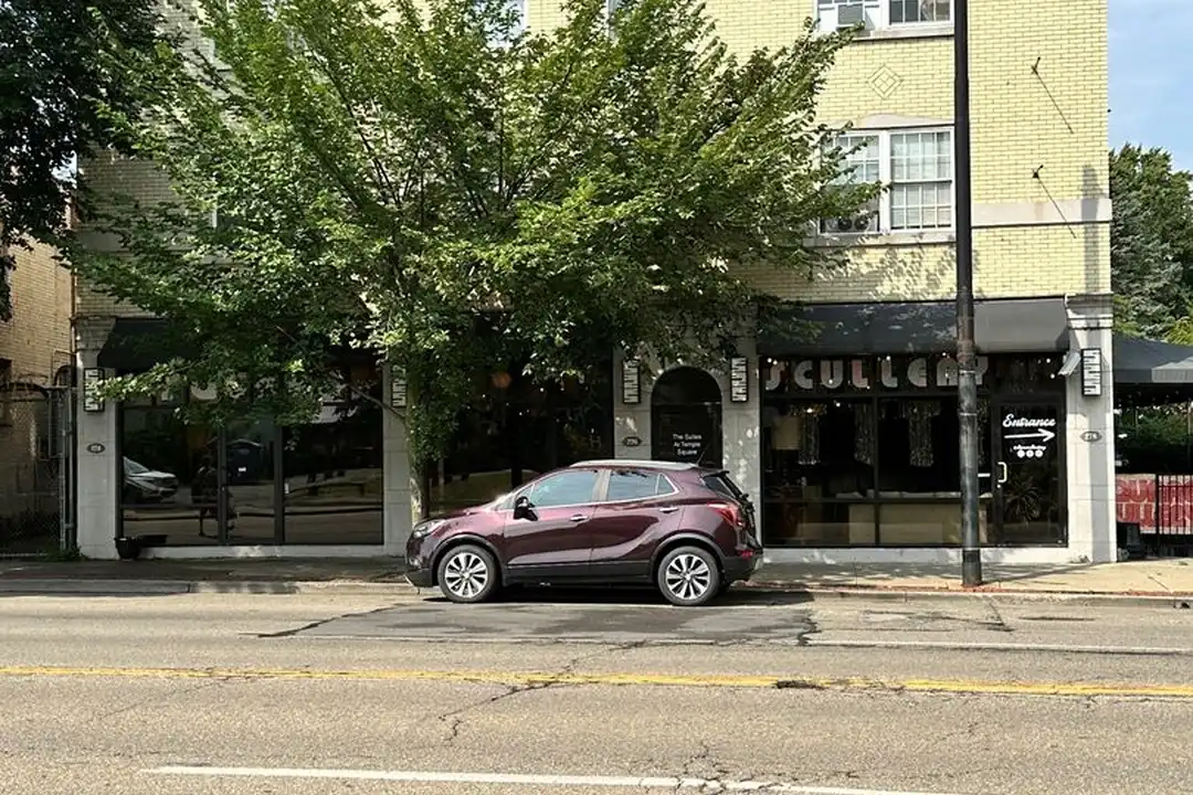 776 N Main St unit 303 – photo 1