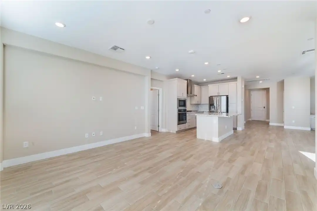 Apartment in Las Vegas - More