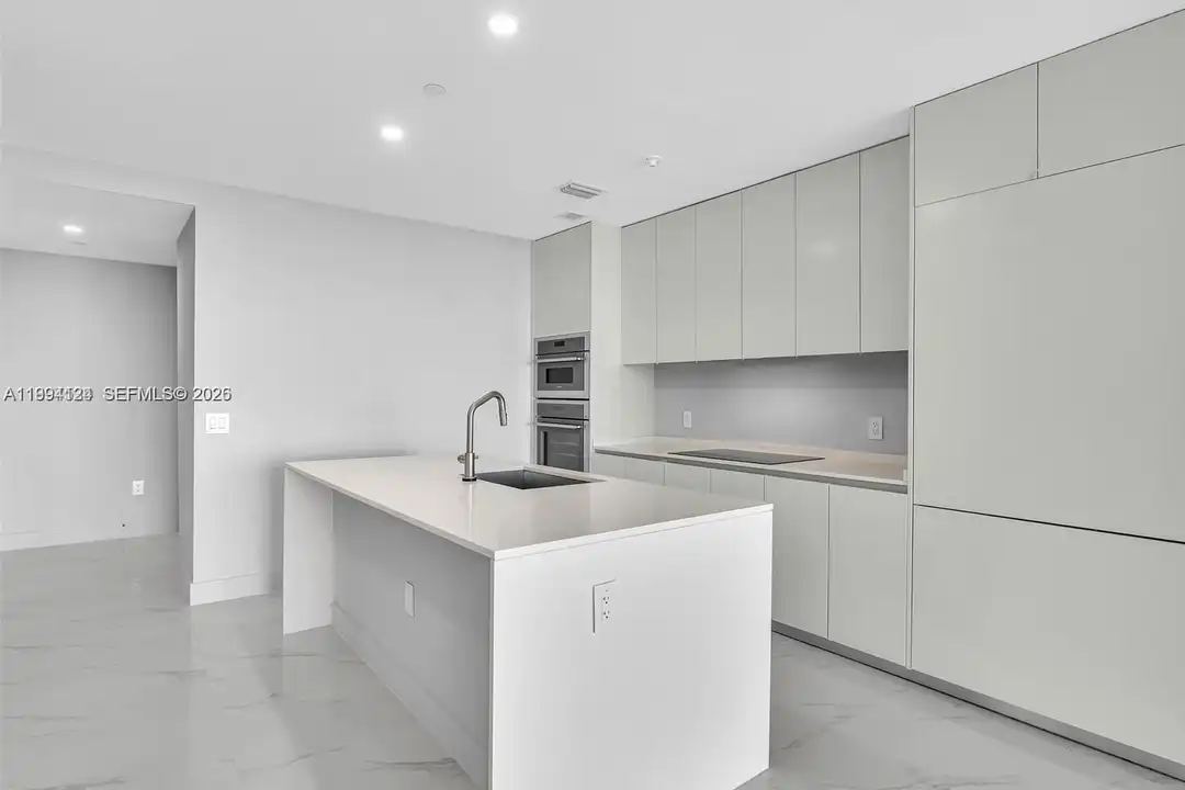 711 NE 23rd Terrace unit 3303 - View 6