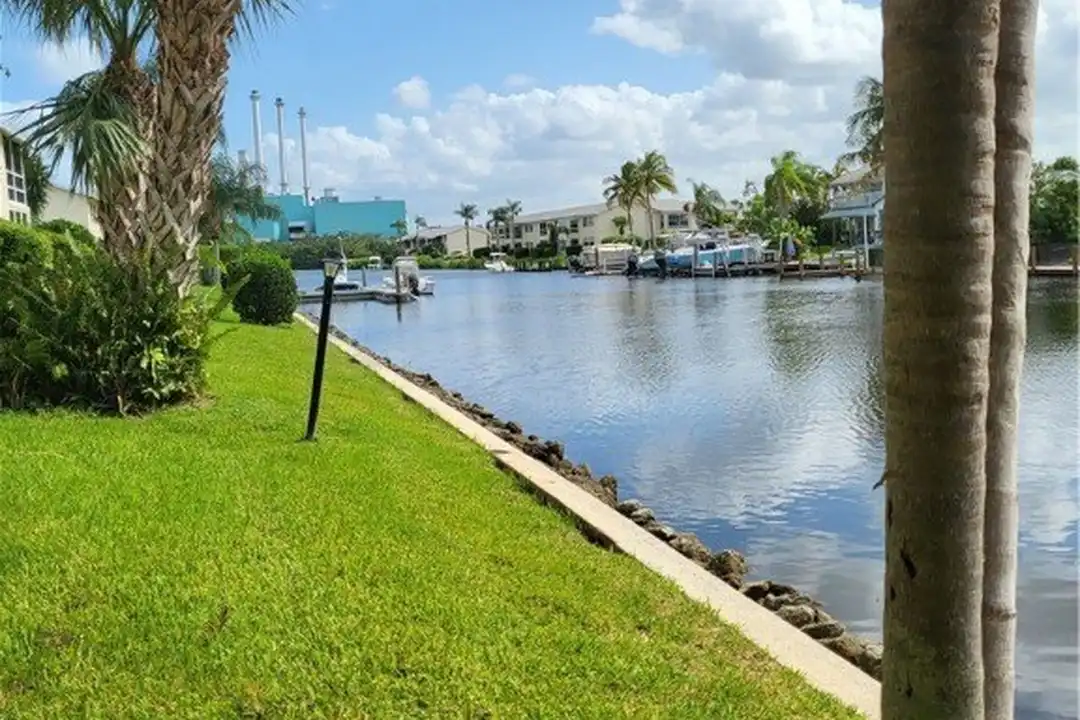 1935 Cobia Dr #202E - View 3